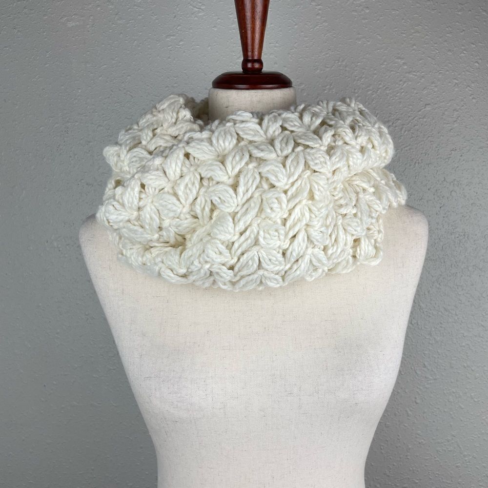 Ivory Infinity Scarf EUC - Picture 2 of 4